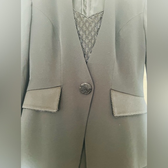 Black size 6 suit dress with slit by Damon Couture - Picture 3 of 7